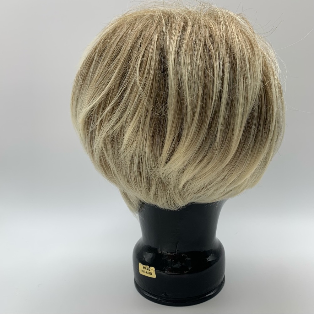 Stylish Blonde pixie Wig for Women - Picture 6 of 13